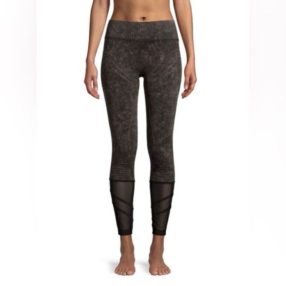 Blanc Noir Excel Legging Gray and Black Leggings Activewear - Picture 1 of 7